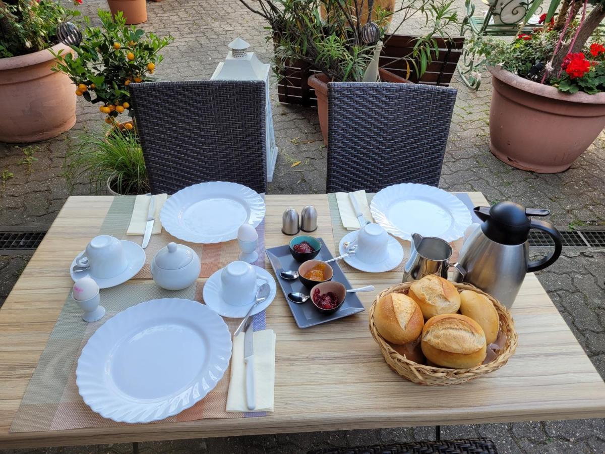 Weingut Und Gaestehaus Vongerichten Oberhausen  Exteriör bild